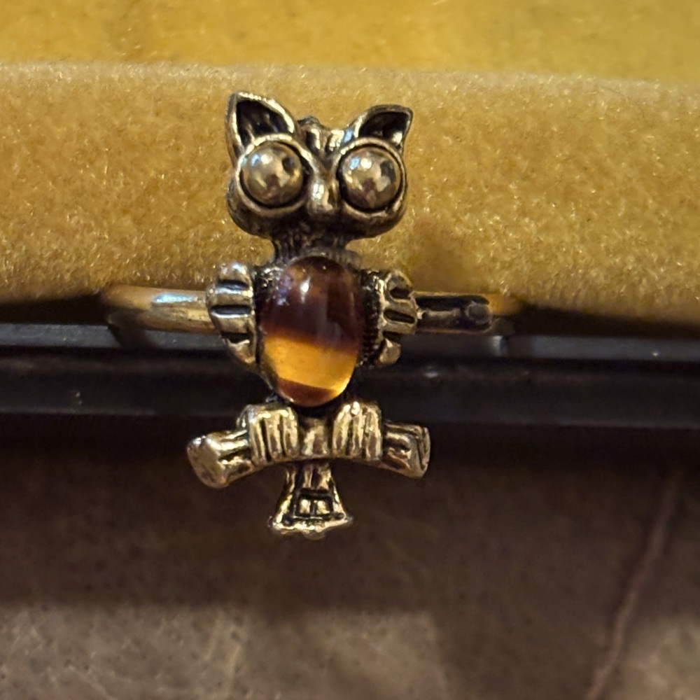 Vintage Style Owl Statement Ring with Amber-Colored Stone